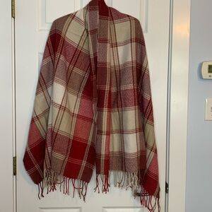 Nordstrom Blanket Scarf Wrap Plaid Shades of Cranberry Cream One Size luxurious